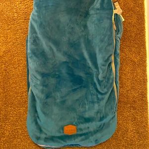 JJ cole Bundle Me Car Seat Cover